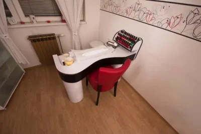 چیدمان سالن زیبایی و آرایشگاه