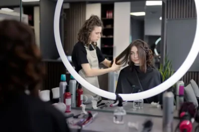 پردرآمدترین رشته آرایشگری زنانه در ایران