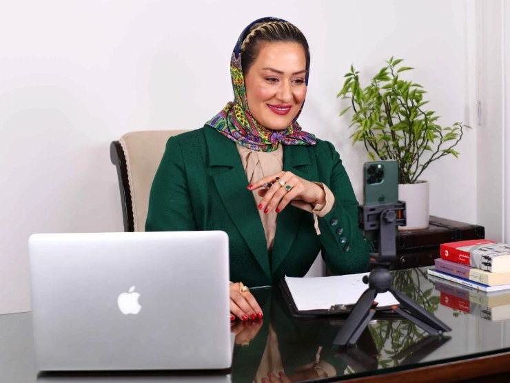 مشاوره آنلاین