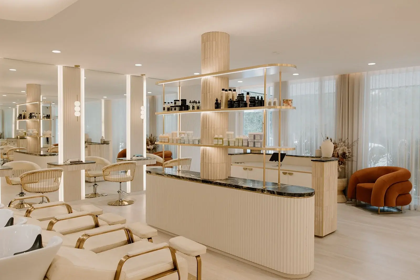 اجرای تم آرایشگاه زنانه